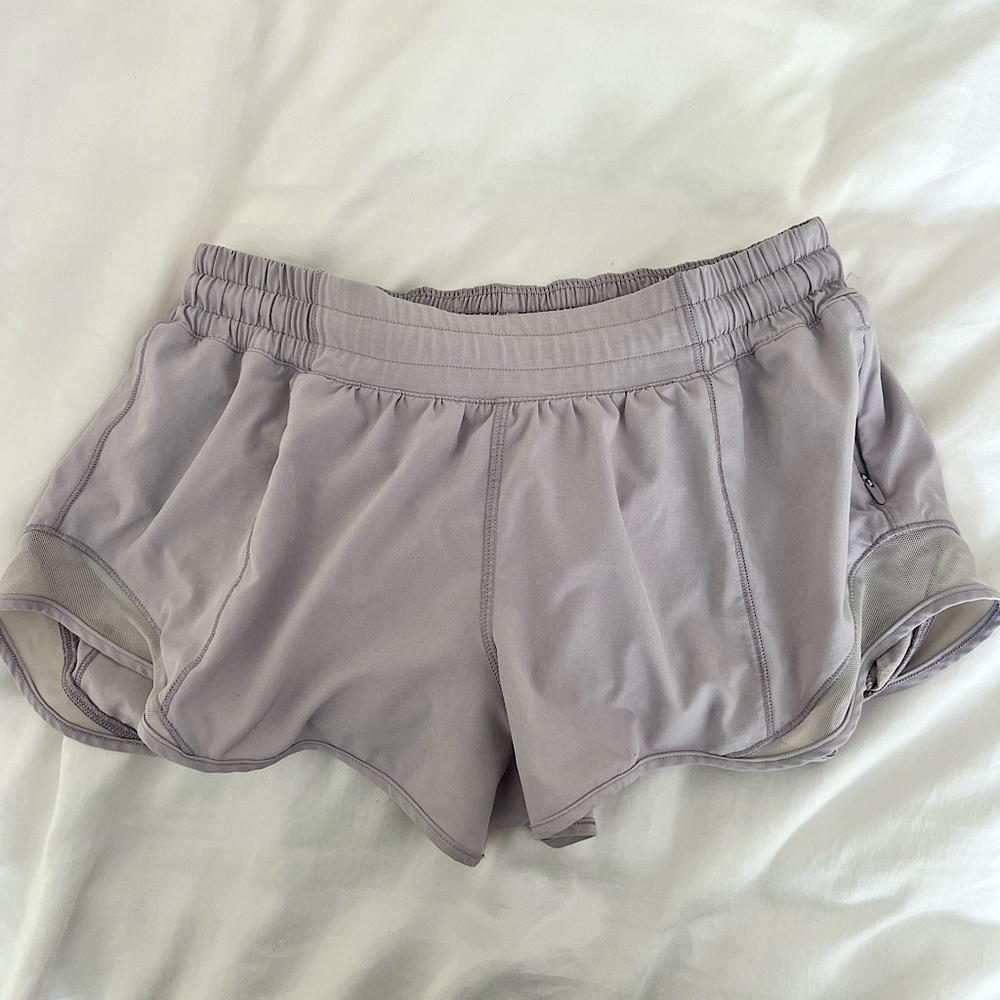 RARE lavender lululemon hotty hot 2.5 inch inseam
